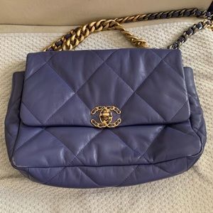 Chanel 19